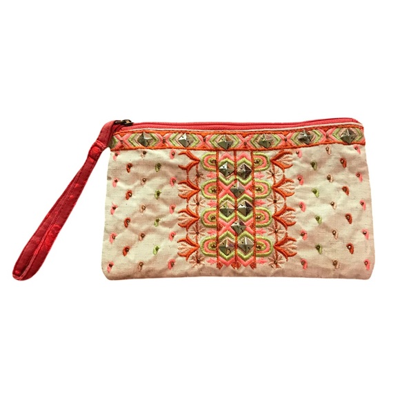 NWT Peach & Cream Quilted & Studded Cosmetic Bag - Picture 1 of 16